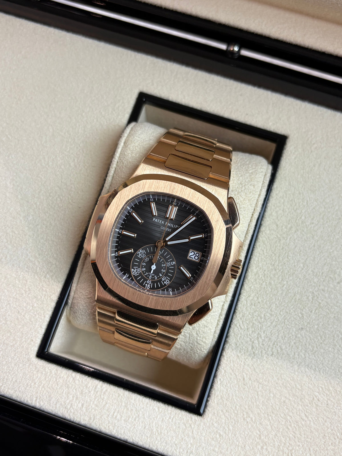 Patek Philippe Nautilus Flyback Chronograph 5980/1R-001 – 18K Rose Gold – Black Gradient Dial – 40.5mm